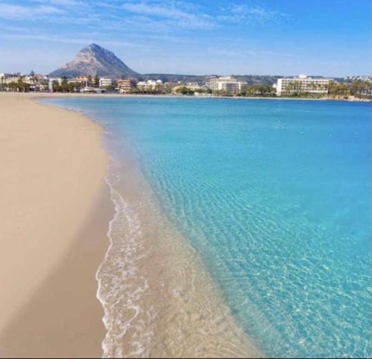 ACOGEDOR Y PRECIOSO ÁTICO EN JAVEA Primera línea playa Exterior foto