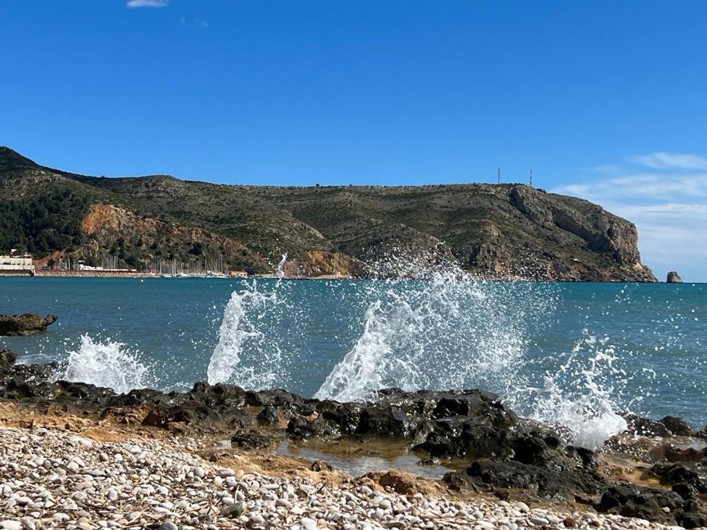 ACOGEDOR Y PRECIOSO ÁTICO EN JAVEA Primera línea playa Exterior foto