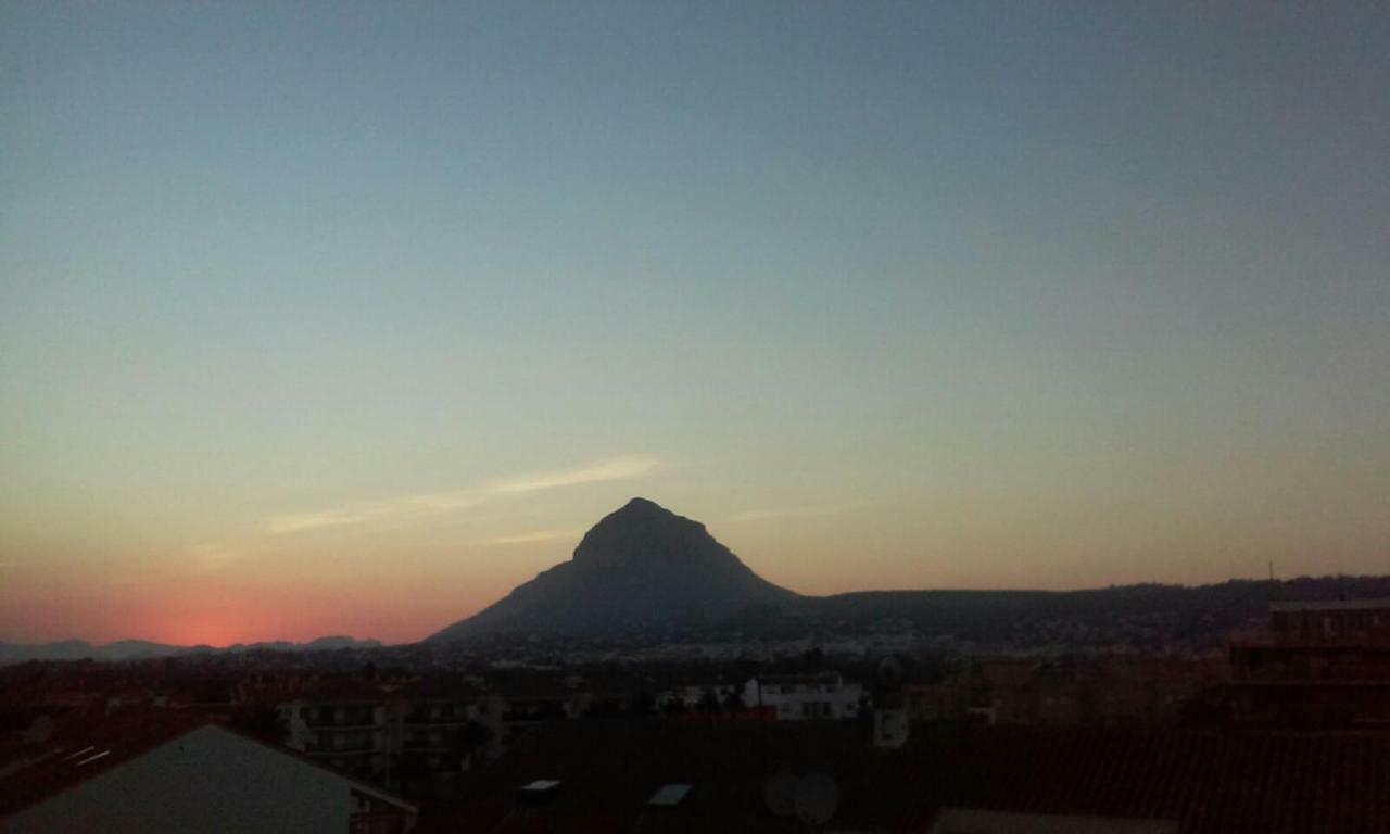 ACOGEDOR Y PRECIOSO ÁTICO EN JAVEA Primera línea playa Exterior foto